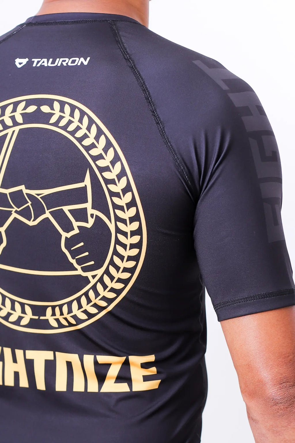 Rash Guard Fightnize Manga Curta